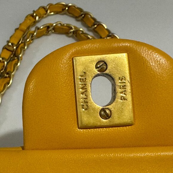 Chanel Yellow Lambskin Medium Classic Double Flap Shoulder Bag 10884668 - Picture 7 of 16